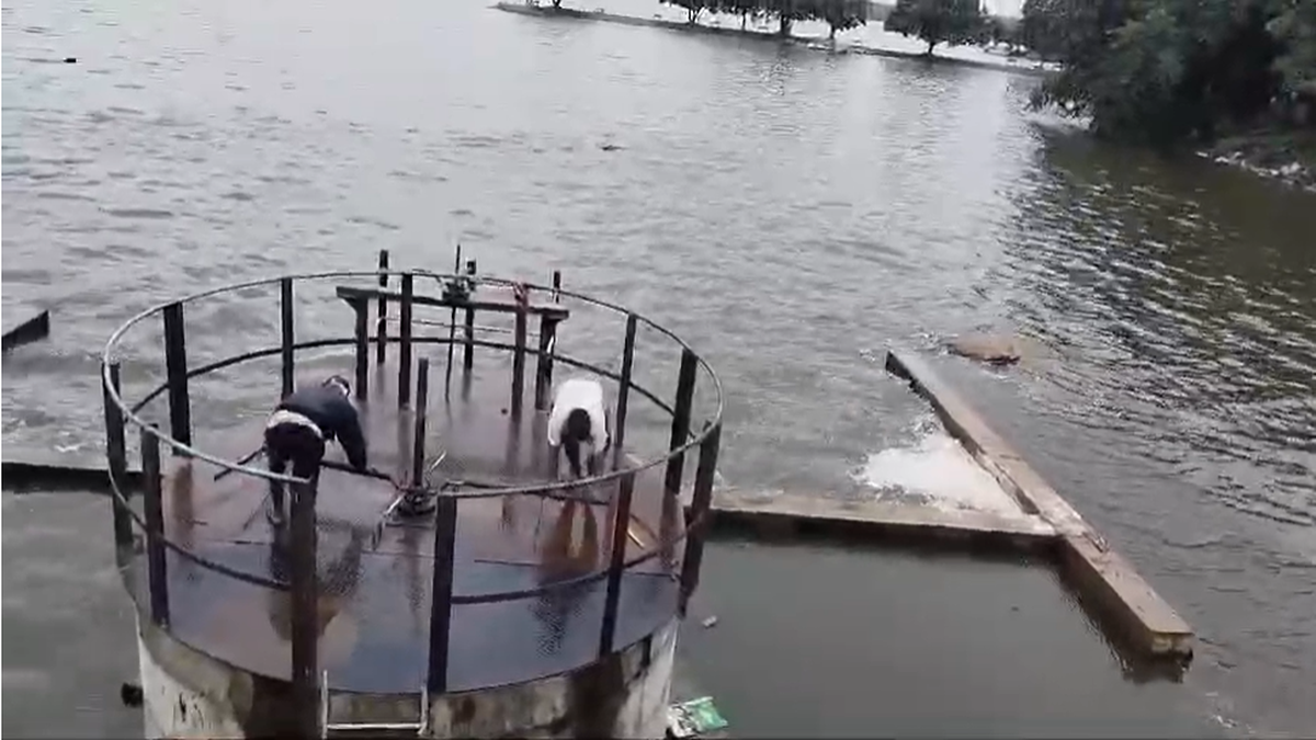 Water being released from Hussain Sagar